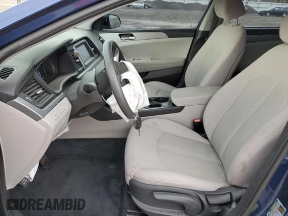 ✅ 2018 Hyundai Sonata Eco • VIN: 5NPE24AA8JH715899 • Lot: 47577443. Listed on Copart with 33,560 mi. Free auction sales archive from the USA and detailed vehicle history report at DreamBid. Image 7.