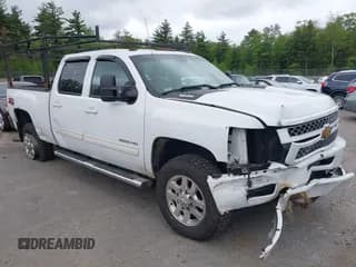 ✅ 2014 Chevrolet Silverado 2500HD LT • VIN: 1GC1KXC8XEF177264 • Lot: 42317345. Wystawiony na IAAI z przebiegiem 126 474 mil. Bezpłatny archiwum sprzedaży aukcyjnych z USA i szczegółowy raport historii pojazdu na DreamBid. Zdjęcie 1.