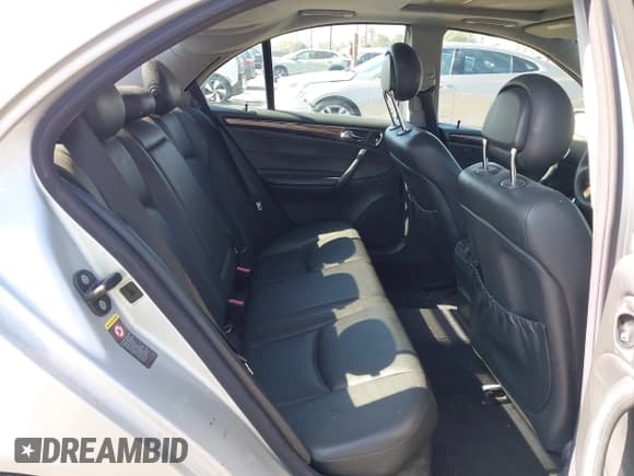 ✅ 2003 Mercedes-Benz C 240 • VIN: WDBRF61J13A480675 • Lot: 42899024. Listed on IAAI with 157,050 mi. Free auction sales archive from the USA and detailed vehicle history report at DreamBid. Image 8.