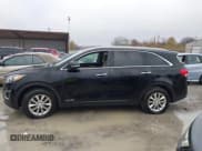 ✅ 2017 Kia Sorento LX • VIN: 5XYPGDA55HG211650 • Lot: 43786637. Listed on IAAI with 144,038 mi. Free auction sales archive from the USA and detailed vehicle history report at DreamBid. Image 14.