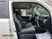 ✅ 2018 Toyota 4Runner SR5 • VIN: JTEBU5JR5J5558076 • Lot: 43805773. Listed on IAAI with 201,724 mi. Free auction sales archive from the USA and detailed vehicle history report at DreamBid. Image 5.