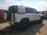 ✅ 2022 Land Rover Defender S • VIN: SALEJ7RX9N2100341 • Lot: 71466055. Wystawiony na Copart z przebiegiem 78 197 mil. Bezpłatny archiwum sprzedaży aukcyjnych z USA i szczegółowy raport historii pojazdu na DreamBid. Zdjęcie 3.