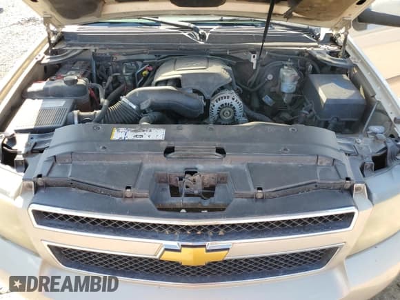 ✅ 2007 Chevrolet Suburban LTZ • VIN: 3GNFK16337G190093 • Lot: 68565854. Wystawiony na Copart z przebiegiem 173 714 mil. Bezpłatny archiwum sprzedaży aukcyjnych z USA i szczegółowy raport historii pojazdu na DreamBid. Zdjęcie 14.