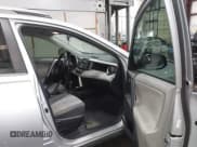 ✅ 2013 Toyota RAV4 LE • VIN: 2T3BFREV1DW088591 • Lot: 43675960. Wystawiony na IAAI z przebiegiem 109 931 mil. Bezpłatny archiwum sprzedaży aukcyjnych z USA i szczegółowy raport historii pojazdu na DreamBid. Zdjęcie 5.