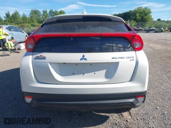 ✅ 2019 Mitsubishi Eclipse Cross ES • VIN: JA4AS3AA0KZ008955 • Лот: 43016128. Опубликован ранее на IAAI с пробегом 88 326 миль. Бесплатный доступ к архиву аукционных продаж из США и подробный отчёт об истории автомобиля на DreamBid. Изображение 17.