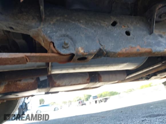 ✅ 2000 Chevrolet Blazer LT • VIN: 1GNDT13W5Y2244197 • Lot: 41440176. Wystawiony na IAAI z przebiegiem 133 797 mil. Bezpłatny archiwum sprzedaży aukcyjnych z USA i szczegółowy raport historii pojazdu na DreamBid. Zdjęcie 6.