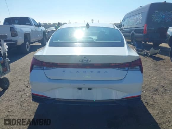 ✅ 2021 Hyundai Elantra SEL • VIN: 5NPLN4AG8MH016537 • Lot: 43635031. Listed on IAAI with 38,786 mi. Free auction sales archive from the USA and detailed vehicle history report at DreamBid. Image 17.