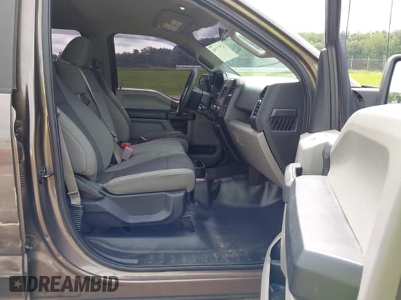 ✅ 2015 Ford F-150 XLT • VIN: 1FTEW1EG5FKD76092 • Lot: 42914756. Listed on IAAI with 125,894 mi. Free auction sales archive from the USA and detailed vehicle history report at DreamBid. Image 5.