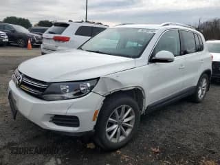✅ 2017 Volkswagen Tiguan Wolfsburg Edition • VIN: WVGSV7AX4HK028068 • Лот: 90790165. Опубликован ранее на Copart с пробегом 95 805 миль. Бесплатный доступ к архиву аукционных продаж из США и подробный отчёт об истории автомобиля на DreamBid. Изображение 1.
