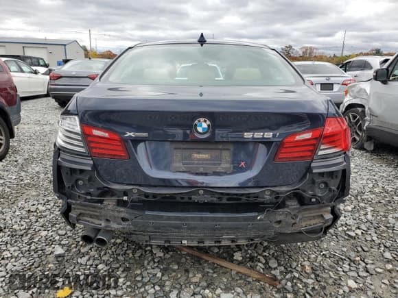 ✅ 2016 BMW 5 Series 528i xDrive • VIN: WBA5A7C57GG151354 • Lot: 89705775. Listed on Copart with 99,083 mi. Free auction sales archive from the USA and detailed vehicle history report at DreamBid. Image 6.