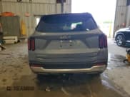 ✅ 2025 Kia Sorento X-Line EX • VIN: 5XYRHDJF4SG382833 • Lot: 62180405. Wystawiony na Copart z przebiegiem 1 420 mil. Bezpłatny archiwum sprzedaży aukcyjnych z USA i szczegółowy raport historii pojazdu na DreamBid. Zdjęcie 6.