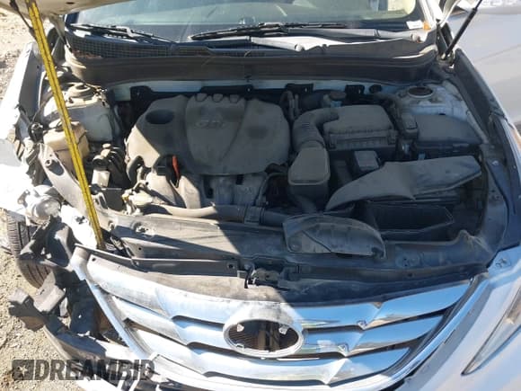 ✅ 2012 Hyundai Sonata SE • VIN: 5NPEC4AC3CH479616 • Lot: 43465645. Listed on IAAI with 171,948 mi. Free auction sales archive from the USA and detailed vehicle history report at DreamBid. Image 10.