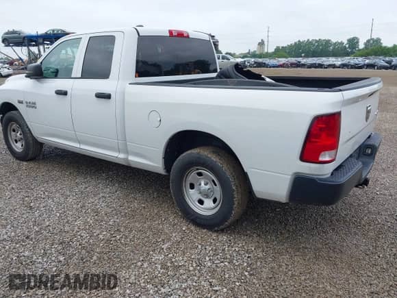 2016 Ram 1500 Express with VIN 1C6RR7FT5GS125377, listed as a IAAI auction lot 42434120 with 307,641 mi miles and . Bid and sale history available at DreamBid. Image 3.