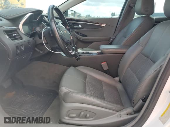 ✅ 2019 Chevrolet Impala LT • VIN: 2G11Z5S3XK9118802 • Лот: 77451864. Опубликован ранее на Copart с пробегом 240 798 миль. Бесплатный доступ к архиву аукционных продаж из США и подробный отчёт об истории автомобиля на DreamBid. Изображение 7.