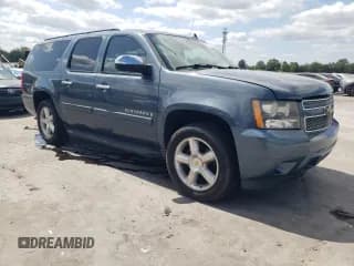 ✅ 2008 Chevrolet Suburban LTZ • VIN: 1GNFK16388J122713 • Lot: 69720454. Wystawiony na Copart z przebiegiem 182 208 mil. Bezpłatny archiwum sprzedaży aukcyjnych z USA i szczegółowy raport historii pojazdu na DreamBid. Zdjęcie 4.