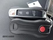 ✅ 2025 Porsche Cayenne • VIN: WP1AA2AYXSDA03001 • Лот: 41739416. Опубликован ранее на IAAI с пробегом 1 500 миль. Бесплатный доступ к архиву аукционных продаж из США и подробный отчёт об истории автомобиля на DreamBid. Изображение 11.