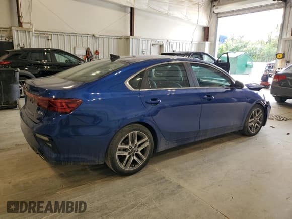 ✅ 2021 Kia Forte EX • VIN: 3KPF54AD1ME411022 • Lot: 81472675. Wystawiony na Copart z przebiegiem 19 106 mil. Bezpłatny archiwum sprzedaży aukcyjnych z USA i szczegółowy raport historii pojazdu na DreamBid. Zdjęcie 3.