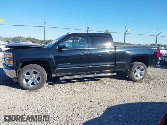 2015 Chevrolet Silverado 1500 LTZ z VIN 3GCUKSEC0FG537689, wystawiony jako IAAI lot #43118408 z przebiegiem 127 218 mil mil oraz . Historia ofert i sprzedaży dostępna na DreamBid. Obrazek 14.