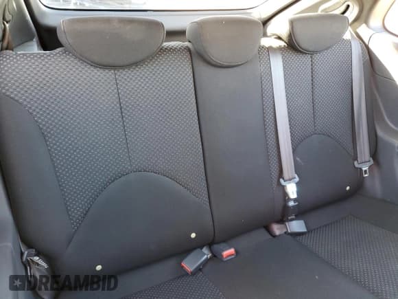 ✅ 2009 Hyundai Accent Auto GS • VIN: KMHCM36C19U124090 • Lot: 87310885. Wystawiony na Copart z przebiegiem 187 576 mil. Bezpłatny archiwum sprzedaży aukcyjnych z USA i szczegółowy raport historii pojazdu na DreamBid. Zdjęcie 10.