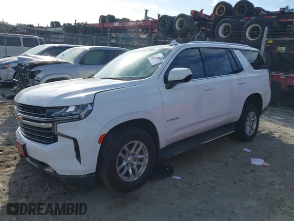 ✅ 2021 Chevrolet Tahoe LT • VIN: 1GNSCNKDXMR232627 • Lot: 43256336. Wystawiony na IAAI z przebiegiem 126 569 mil. Bezpłatny archiwum sprzedaży aukcyjnych z USA i szczegółowy raport historii pojazdu na DreamBid. Zdjęcie 2.