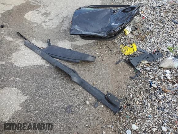 ✅ 2020 Volkswagen Passat R-Line • VIN: 1VWMA7A31LC019673 • Лот: 66040645. Опубликован ранее на Copart с пробегом 83 723 миль. Бесплатный доступ к архиву аукционных продаж из США и подробный отчёт об истории автомобиля на DreamBid. Изображение 12.