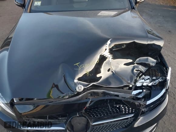 ✅ 2018 Mercedes-Benz C 300 • VIN: WDDWJ4KB0JF637536 • Lot: 40845998. Listed on IAAI with 49,846 mi. Free auction sales archive from the USA and detailed vehicle history report at DreamBid. Image 10.