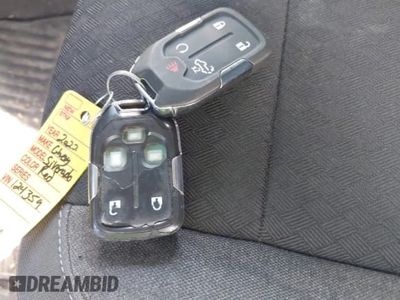 ✅ 2022 Chevrolet Silverado 1500 LT • VIN: 3GCUYDED5NG124359 • Лот: 43214264. Опубликован ранее на IAAI с пробегом 81 265 миль. Бесплатный доступ к архиву аукционных продаж из США и подробный отчёт об истории автомобиля на DreamBid. Изображение 11.