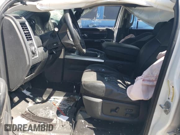 ✅ 2018 Ram 2500 Laramie • VIN: 3C6UR5NJ3JG252142 • Lot: 58724454. Listed on Copart with 99,079 mi. Free auction sales archive from the USA and detailed vehicle history report at DreamBid. Image 7.