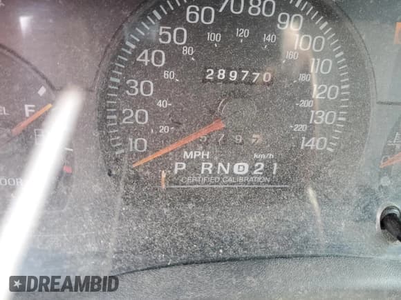 ✅ 1999 Ford Crown Victoria Police • VIN: 2FAFP71W9XX209210 • Lot: 66502995. Wystawiony na Copart z przebiegiem 28 977 mil. Bezpłatny archiwum sprzedaży aukcyjnych z USA i szczegółowy raport historii pojazdu na DreamBid. Zdjęcie 9.