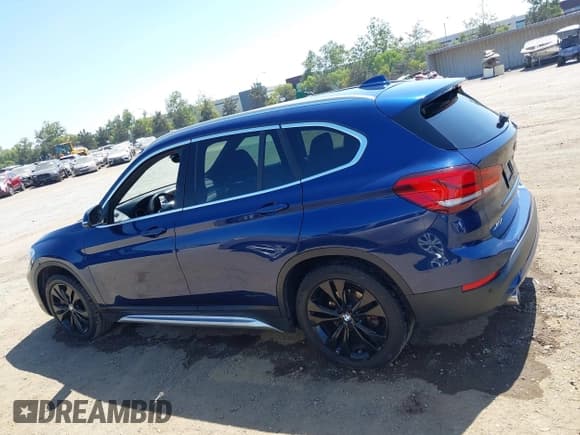 ✅ 2020 BMW X1 sDrive28i • VIN: WBXJG7C08L5P54729 • Lot: 42664325. Wystawiony na IAAI z przebiegiem 81 963 mil. Bezpłatny archiwum sprzedaży aukcyjnych z USA i szczegółowy raport historii pojazdu na DreamBid. Zdjęcie 14.