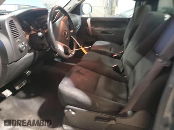 ✅ 2011 GMC Sierra 1500 • VIN: 1GTN2VEA5BZ112595 • Lot: 43603965. Wystawiony na Copart z przebiegiem 141 038 mil. Bezpłatny archiwum sprzedaży aukcyjnych z USA i szczegółowy raport historii pojazdu na DreamBid. Zdjęcie 7.