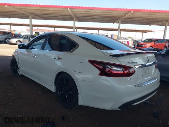 ✅ 2017 Nissan Altima S • VIN: 1N4AL3AP0HC268295 • Lot: 43099271. Listed on IAAI with 110,802 mi. Free auction sales archive from the USA and detailed vehicle history report at DreamBid. Image 3.