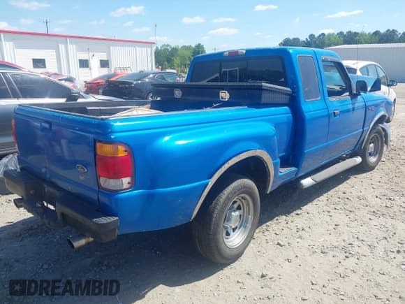 ✅ 1998 Ford Ranger XL • VIN: 1FTYR14C7WPA05117 • Лот: 42052484. Опубликован ранее на IAAI с пробегом 173 304 миль. Бесплатный доступ к архиву аукционных продаж из США и подробный отчёт об истории автомобиля на DreamBid. Изображение 4.