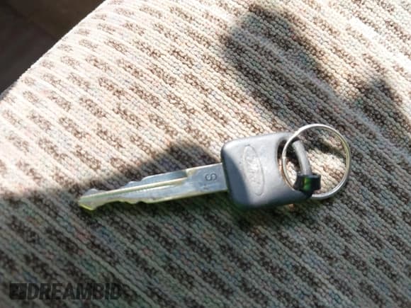 ✅ 1997 Ford F-150 • VIN: 2FTDX18WXVCA51615 • Lot: 42425367. Wystawiony na IAAI z przebiegiem 160 402 mil. Bezpłatny archiwum sprzedaży aukcyjnych z USA i szczegółowy raport historii pojazdu na DreamBid. Zdjęcie 11.