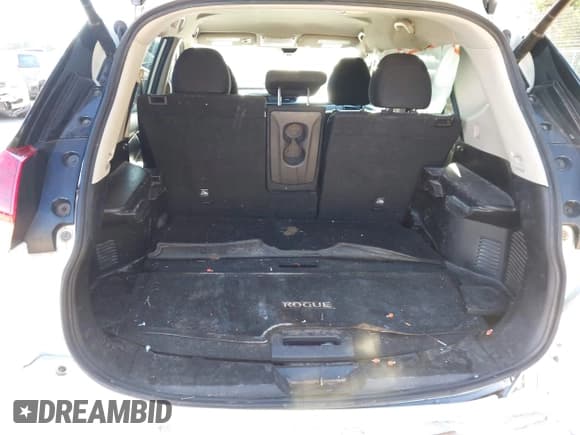 ✅ 2019 Nissan Rogue S • VIN: KNMAT2MT3KP538410 • Lot: 43303131. Listed on IAAI with 164,634 mi. Free auction sales archive from the USA and detailed vehicle history report at DreamBid. Image 17.