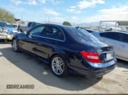 ✅ 2013 Mercedes-Benz C 250 Sport • VIN: WDDGF4HB0DR298700 • Lot: 43699934. Wystawiony na IAAI z przebiegiem 122 621 mil. Bezpłatny archiwum sprzedaży aukcyjnych z USA i szczegółowy raport historii pojazdu na DreamBid. Zdjęcie 3.