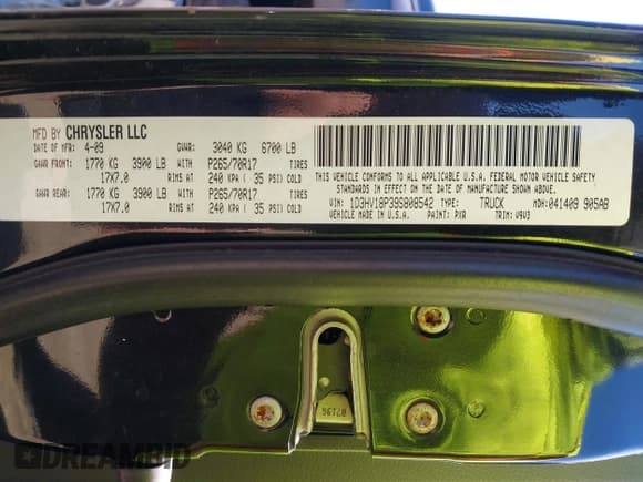 ✅ 2009 Dodge 1500 TRX • VIN: 1D3HV18P39S808542 • Lot: 42040649. Wystawiony na IAAI z przebiegiem 223 857 mil. Bezpłatny archiwum sprzedaży aukcyjnych z USA i szczegółowy raport historii pojazdu na DreamBid. Zdjęcie 9.