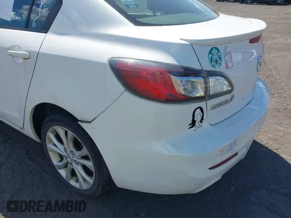 ✅ 2010 Mazda 3 S Grand Touring • VIN: JM1BL1S63A1156441 • Lot: 43133691. Listed on IAAI with 266,185 mi. Free auction sales archive from the USA and detailed vehicle history report at DreamBid. Image 6.