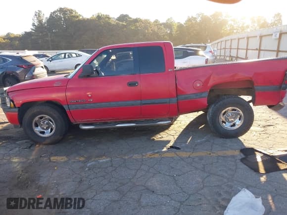 ✅ 2001 Dodge 1500 • VIN: 1B7HC13Y91J535812 • Лот: 43448229. Опубликован ранее на IAAI с пробегом 259 094 миль. Бесплатный доступ к архиву аукционных продаж из США и подробный отчёт об истории автомобиля на DreamBid. Изображение 14.