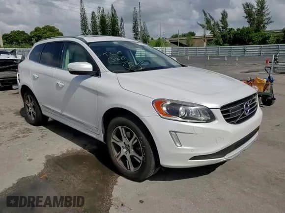 ✅ 2015 Volvo XC60 T6 Drive-E Platinum • VIN: YV449MDM4F2669815 • Lot: 65375593. Listed on Copart with 91,896 mi. Free auction sales archive from the USA and detailed vehicle history report at DreamBid. Image 12.