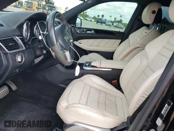 ✅ 2016 Mercedes-Benz GL 63 AMG • VIN: 4JGDF7EE3GA707090 • Лот: 73949464. Опубликован ранее на Copart с пробегом Не указан. Бесплатный доступ к архиву аукционных продаж из США и подробный отчёт об истории автомобиля на DreamBid. Изображение 7.