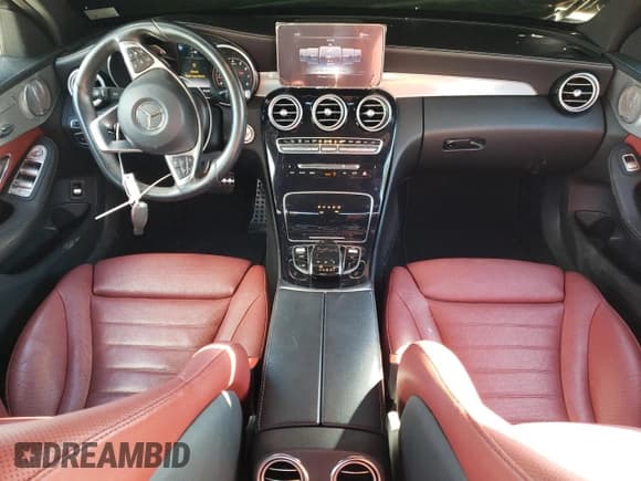 ✅ 2016 Mercedes-Benz C 300 Sport • VIN: 55SWF4KB6GU101004 • Лот: 85540465. Опубликован ранее на Copart с пробегом 87 064 миль. Бесплатный доступ к архиву аукционных продаж из США и подробный отчёт об истории автомобиля на DreamBid. Изображение 8.