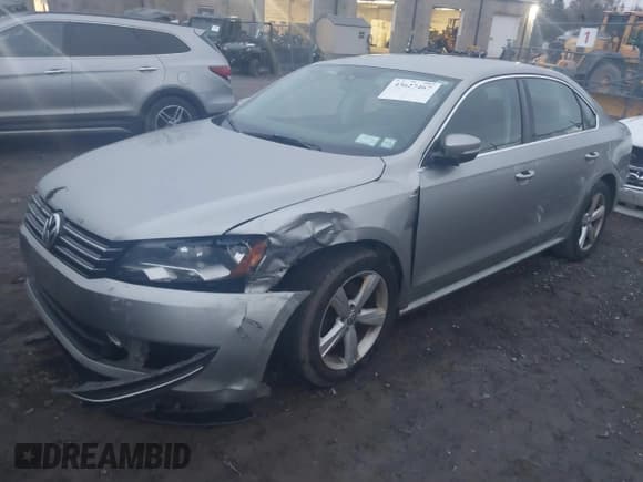 ✅ 2014 Volkswagen Passat S • VIN: 1VWAT7A34EC020977 • Lot: 43627467. Listed on IAAI with 152,678 mi. Free auction sales archive from the USA and detailed vehicle history report at DreamBid. Image 2.