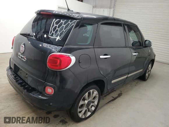 ✅ 2015 FIAT 500L Lounge • VIN: ZFBCFACH7FZ030851 • Lot: 68041165. Listed on Copart with 184,795 mi. Free auction sales archive from the USA and detailed vehicle history report at DreamBid. Image 3.