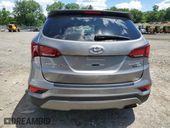 ✅ 2018 Hyundai Santa Fe Ultimate • VIN: 5XYZWDLA5JG505481 • Лот: 60621944. Опубликован ранее на Copart с пробегом 109 058 миль. Бесплатный доступ к архиву аукционных продаж из США и подробный отчёт об истории автомобиля на DreamBid. Изображение 6.
