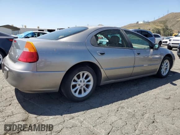 ✅ 1999 Chrysler 300M M • VIN: 2C3HE66G3XH570094 • Lot: 56068465. Wystawiony na Copart z przebiegiem 186 011 mil. Bezpłatny archiwum sprzedaży aukcyjnych z USA i szczegółowy raport historii pojazdu na DreamBid. Zdjęcie 3.