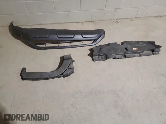 ✅ 2022 Mitsubishi Outlander ES • VIN: JA4J4TA87NZ033282 • Лот: 92926595. Опубликован ранее на Copart с пробегом 56 020 миль. Бесплатный доступ к архиву аукционных продаж из США и подробный отчёт об истории автомобиля на DreamBid. Изображение 13.