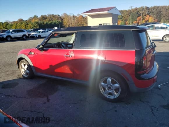 ✅ 2010 MINI Clubman • VIN: WMWML3C58ATX51197 • Lot: 87240645. Wystawiony na Copart z przebiegiem Nie podano. Bezpłatny archiwum sprzedaży aukcyjnych z USA i szczegółowy raport historii pojazdu na DreamBid. Zdjęcie 2.