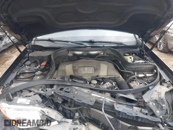 ✅ 2010 Mercedes-Benz GLK 350 • VIN: WDCGG8HB4AF424479 • Lot: 42325937. Listed on IAAI with 120,555 mi. Free auction sales archive from the USA and detailed vehicle history report at DreamBid. Image 10.