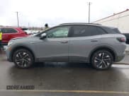 ✅ 2022 Volkswagen ID.4 Pro • VIN: WVGJNPE26NP069276 • Lot: 41243327. Listed on IAAI with 25,457 mi. Free auction sales archive from the USA and detailed vehicle history report at DreamBid. Image 14.